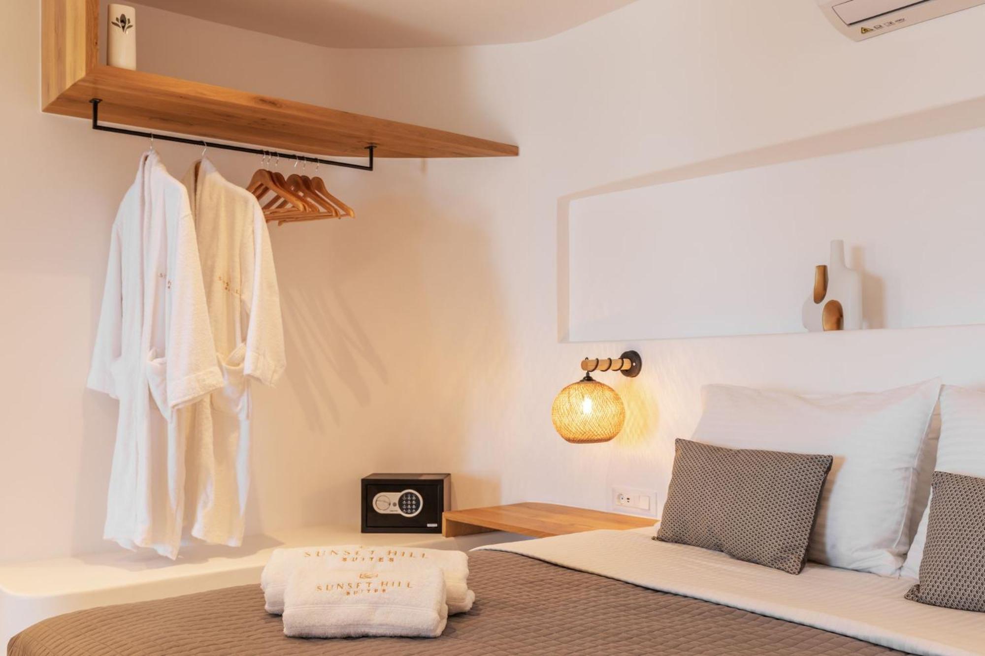 Sunset Hill Suites Mykonos Town Eksteriør billede